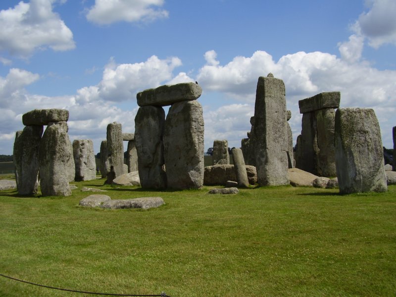 stonehenge2.jpg